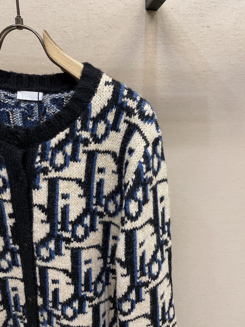 chr1st1an D10r sweaters